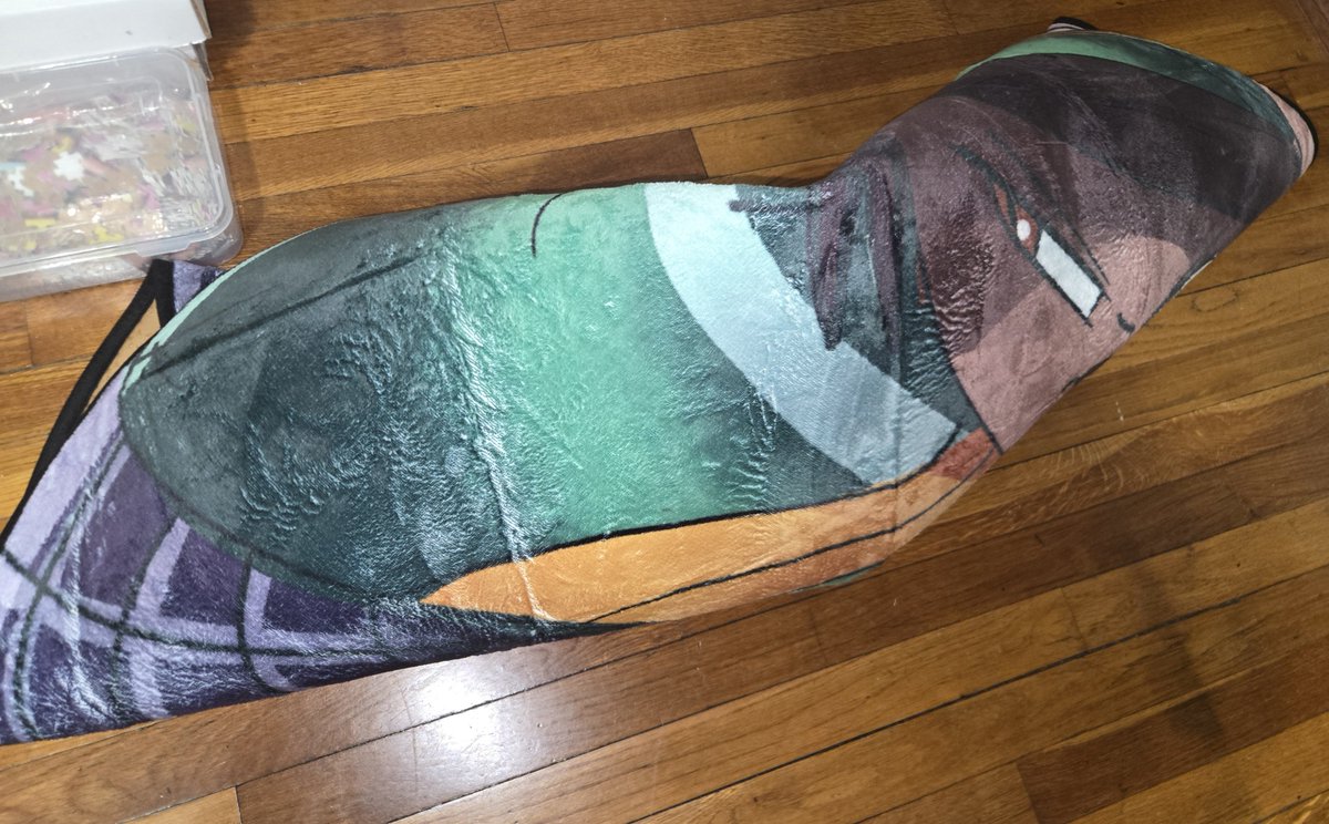 djmaxv's tweet photo. That's a weird looking burrito courtesy of @edenflation . https://t.co/NOmpHih2z7