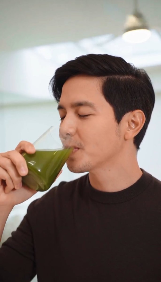 tineeee_18's tweet photo. One sip of barley refreshes the body. One look at you refreshes our soul😅

#AldenRichards #ALDENxIAM Barley https://t.co/bNUWqZzHyi