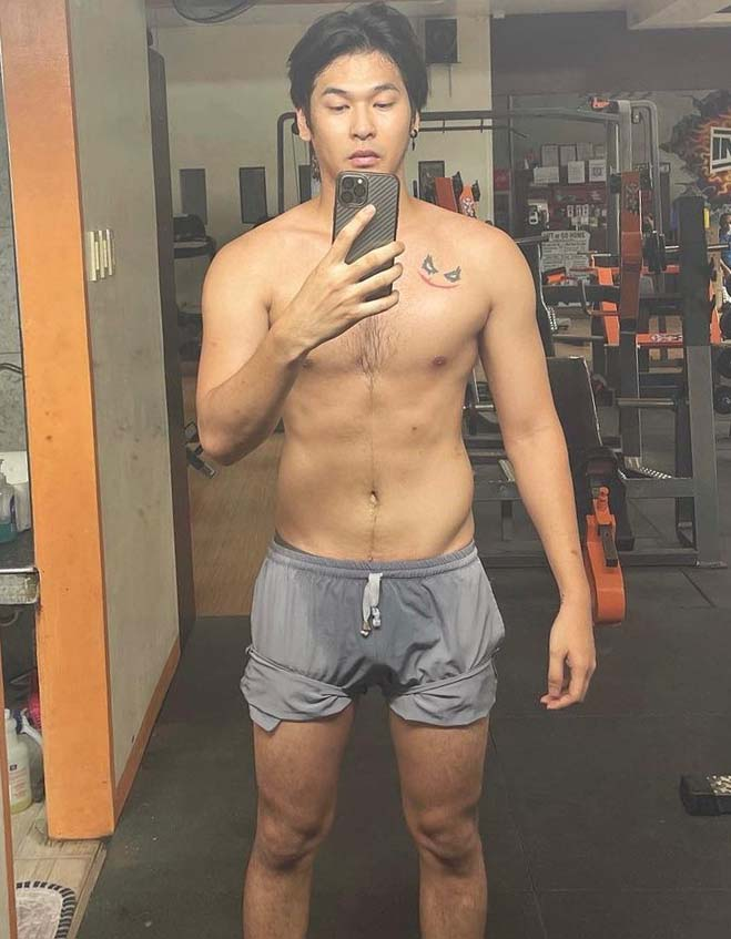 hottestmenPHi's tweet photo. Iba rin 'tong si Wilbert eh nuh?? https://t.co/LRqSGvy3ND