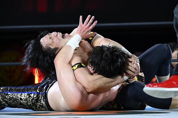 njpw1972's tweet photo. 【7月31日(金)21時～オンエア】

今週のBS朝日『ワールドプロレスリングリターンズ』は以下の内容を放送！

▼『BEST OF THE SUPER Jr.33』準決勝
・ロビー・イーグルスvs藤田晃生
・YOHvsマスター・ワト

https://t.co/q2qZ6IBrRk

#金９はプロレス https://t.co/dbqjeQXxCu
