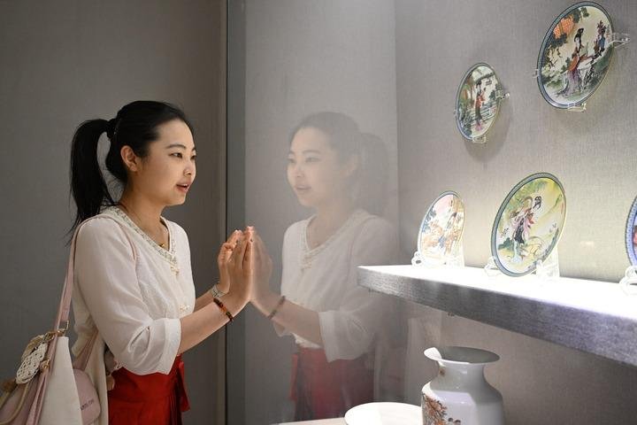 Amyflowering's tweet photo. Traditional Chinese culture fuels immersive summer travel fervor
 https://t.co/LjOYEhv8rQ https://t.co/JINnx1XXrC