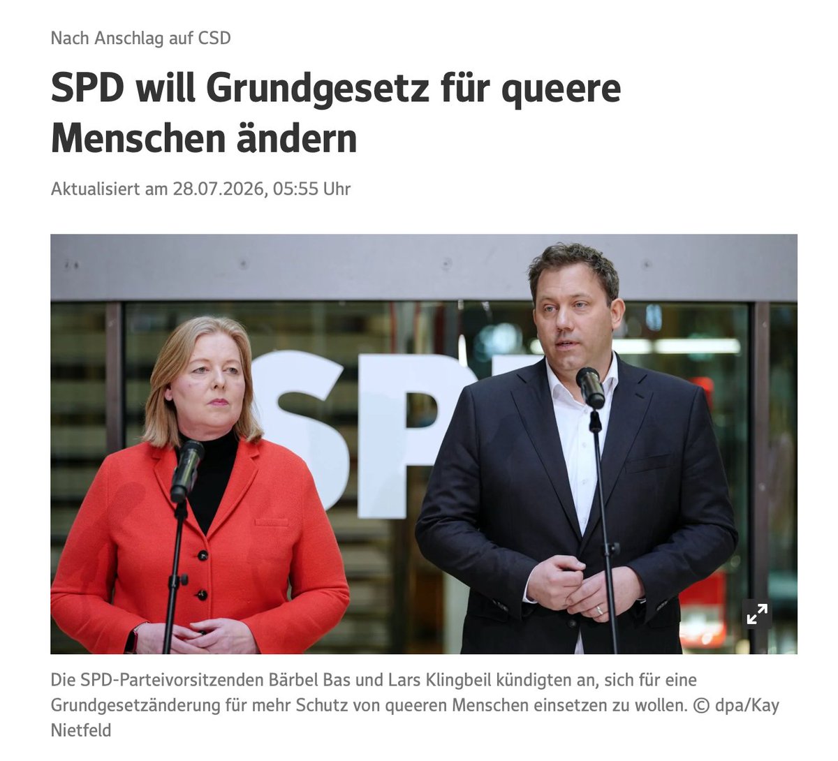 FrauHodl's tweet photo. Sag' mir, dass hinter Anschlägen in Deutschland eine Agenda steckt, ohne mir zu sagen, dass der Staat höchstpersönlich hinter den Anschlägen steckt.

- CSDBerlin 🏳️‍🌈 https://t.co/9hNN8EYz8c