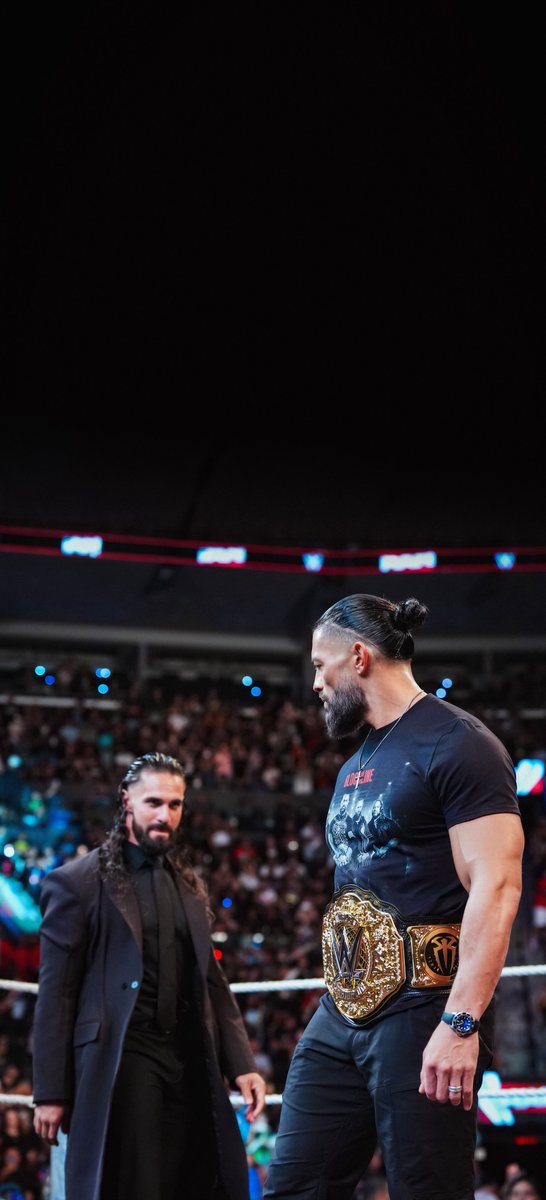 ItzVarun_____'s tweet photo. Roman x Rollins Wallpaper!

#WWERAW https://t.co/M48isrEhzZ