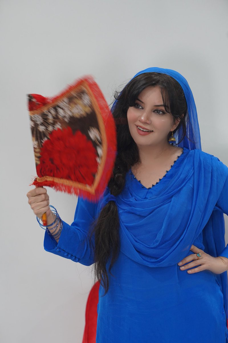 Rabipirzada's tweet photo. "Sadaagi aur tehzeeb kabhi purani nahi hoti.
#BlueLook #ElegantStyle #Grace #Beauty #TraditionalLook #Smile #DesiFashion #PakistaniStyle #Haya #SimpleElegance https://t.co/oeFYhuR9Ac