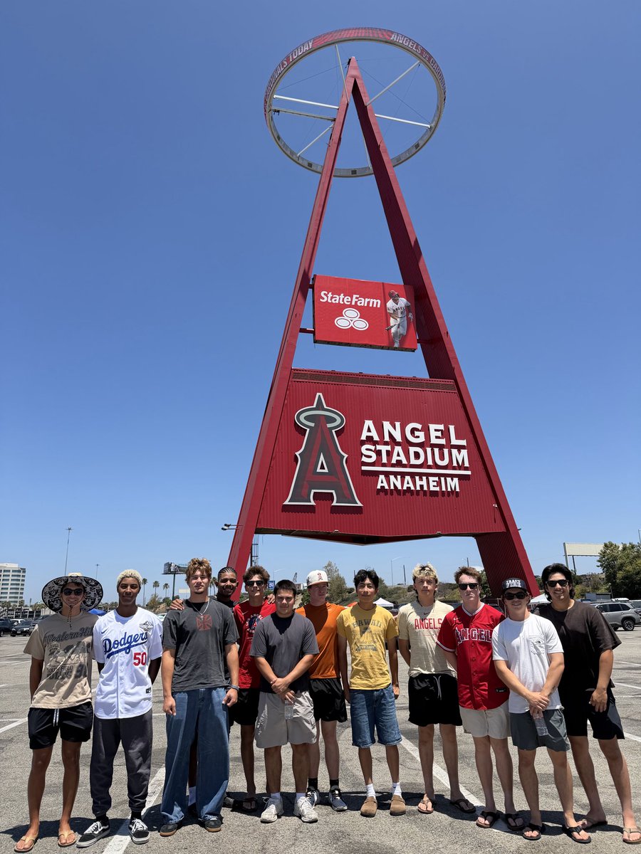 Blast_Select's tweet photo. Great Week in Los Angeles this last week! Attended an Angels Game, Hung Out at Venice Beach and took in Hollywood during our Five Tool’s - Los Angeles Summer Finale Tournament. Bats were exceptionaly strong with 43 Hits, 3 2B, 4 3B & 1 HR. 

Highlights….

Hitting:

Kamari Davis: 9 Hits, 1 2B, 3 RBI, 1 SF, 1 BB
Gabriel Salinas: 7 Hits, 1 2B, 1 3B, 7 RBI, 2 BB
Jaxon Connelly: 6 Hits, 1 HR, 3 RBI, 1 SF, 3 BB
Benny Meza: 5 Hits, 1 2B, 1 BB, 1 HBP
Anthony Young: 4 Hits, 1 SAC
Jackson Roman: 4 Hits, 1 3B, 1 RBI, 2 BB
Arjen Ruiz-Real: 3 Hits, 1 3B, 3 RBI, 1 BB
Quinn Enos: 3 Hits, 1 3B, 5 RBI, 3 BB
Zane Enos: 2 Hits, 1 RBI
Brycen Poe: 1 SAC

Pitching:  

Vinny Garrison: W, 6.0 IP, 2 K’s
Arjen Ruiz-Real: W 5.1 IP, 6 K’s
Jaxon Connelly: 4.2 IP, 6 K’s
Jared Flores: 3.0 IP,  2 K’s
Kamari Davis: 2.0 IP, 1 K
Quinn Enos: 1.1 IP,  1 K
Gabriel Salinas: 0.2 IP