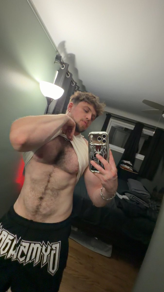 nicky2 tweet media