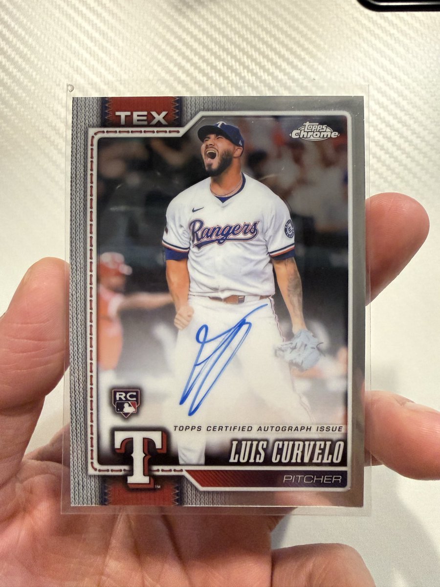 fresh3def's tweet photo. @elliottscards @CardPurchaser Guess I don’t feel as bad pulling this from a hobby box https://t.co/8uI6z92zmJ