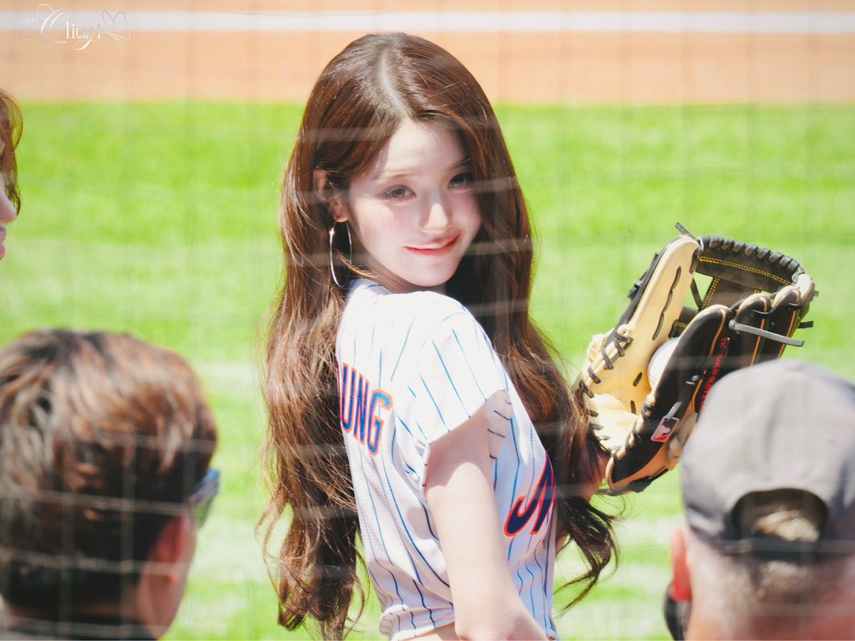 Oliuyi_0831's tweet photo. 260726💕

 #아이브 #IVE #장원영 #JANGWONYOUNG #원영 #WONYOUNG #ウォニョン https://t.co/zbZ9xvbpC4