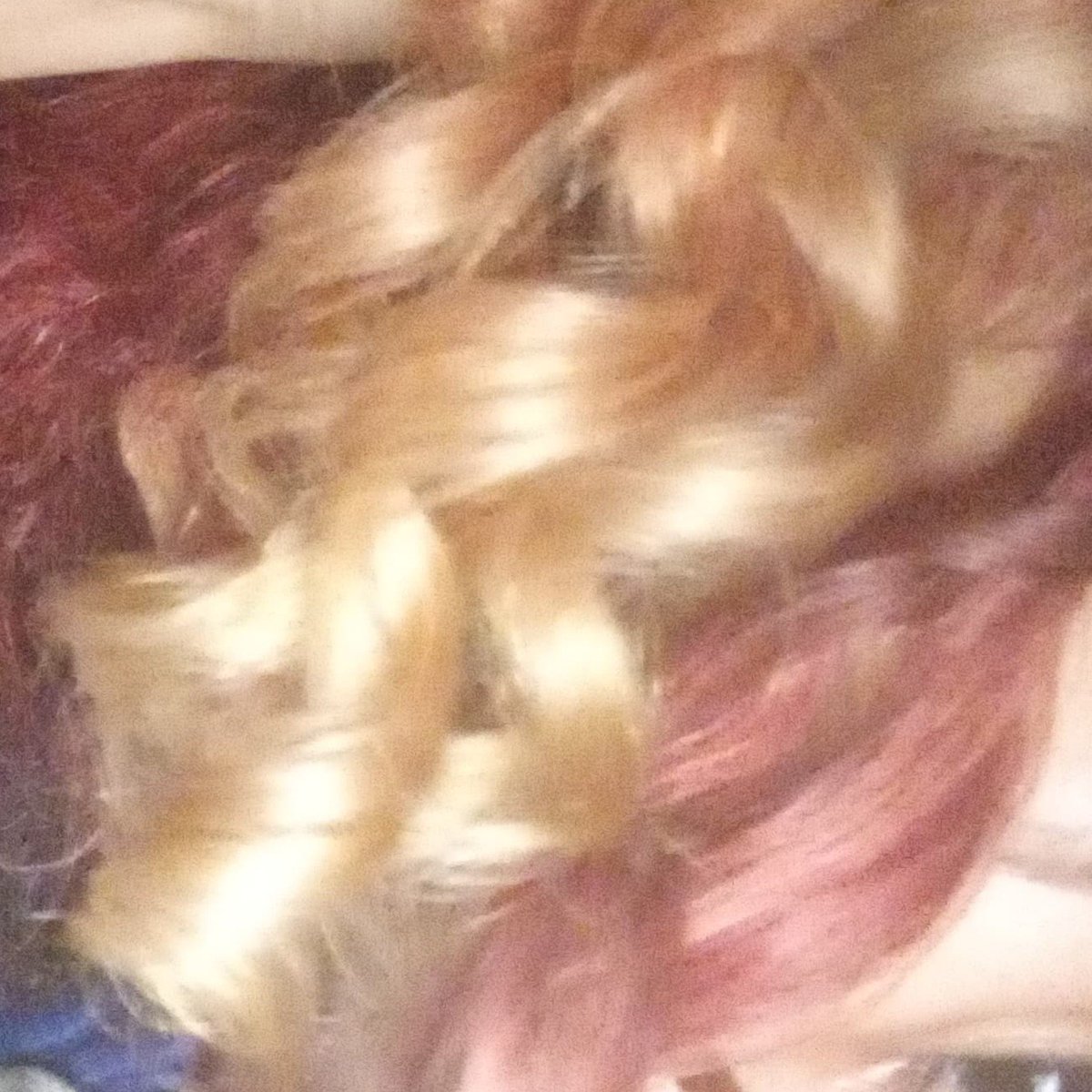 rafxxxx____'s tweet photo. oi amg, fiz algo no cabelo😝 https://t.co/tdYy3h7UoV