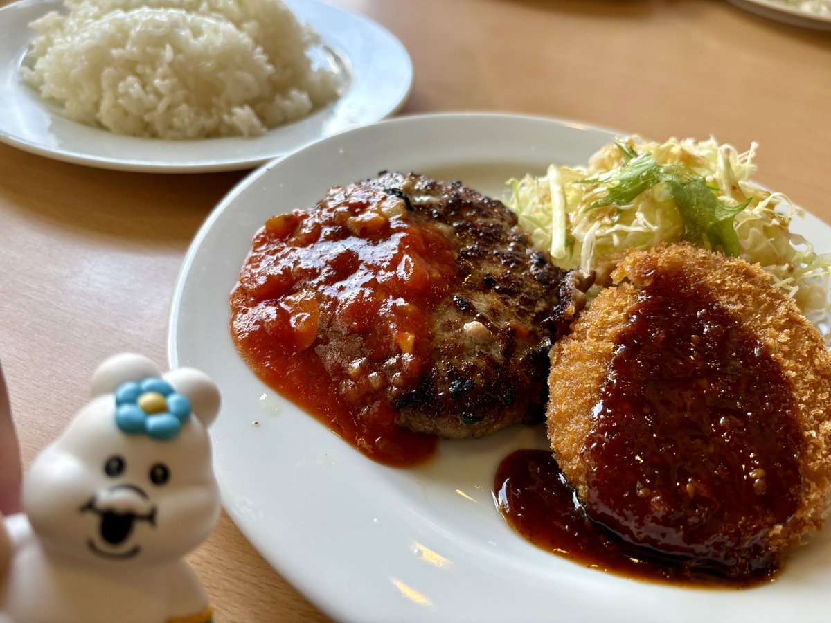 AudiUg's tweet photo. いっただっきま〜す♫

#ジョイフル
#んぽちゃむ https://t.co/vYpVR0v1DJ
