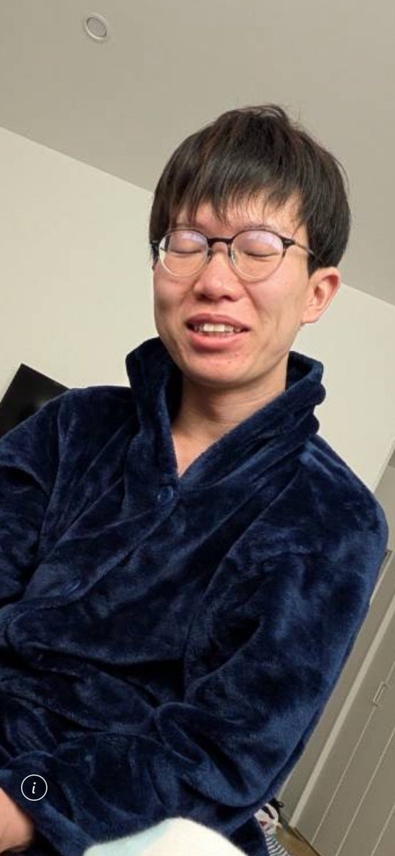 katahaba40cm's tweet photo. #コスプレイヤーbeforeafter選手権
変わりすぎだろ⋯

←寝起き　コスメイク→ https://t.co/zXDcherPgz