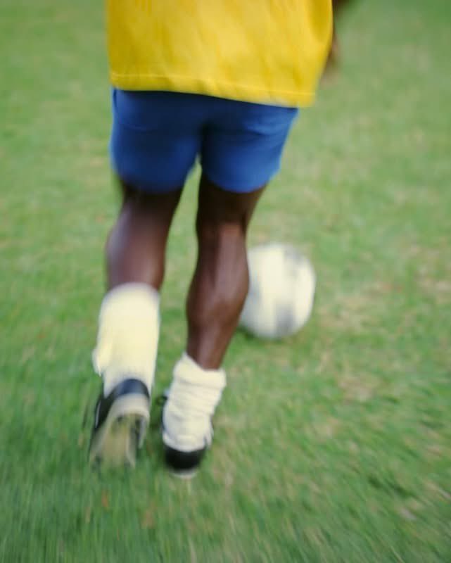 SundownsXtra_'s tweet photo. The best Left back in the Country.

He is also one of the best Number 8’s in the Country.

We are not worthy of Aubrey Modiba 👆🇿🇦 https://t.co/vDF37VVota