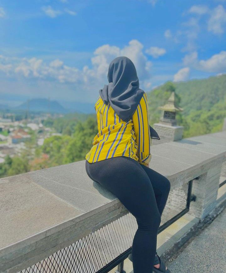 BullKK55555's tweet photo. Me (sissy hubby) waiting for my wife and her bf to do romance in hill station. hope no one will catch them.

(*tight slapp in my a$$)

me: Ouch.. who is tat? ooh! my bull.

bull: wat u doing here? come lets go that side.

me: okay https://t.co/THH1WPnhHo
