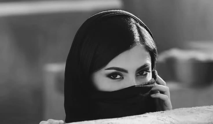 la7ilp's tweet photo. الله أكبـر ياعيـون ناظرنـي
فاتنات ناعسـات ساحـرات

في هواهن ياســـعـــد كيف طرحني
راح عمري من مودتهن فـوات https://t.co/ptPnP5gBYJ