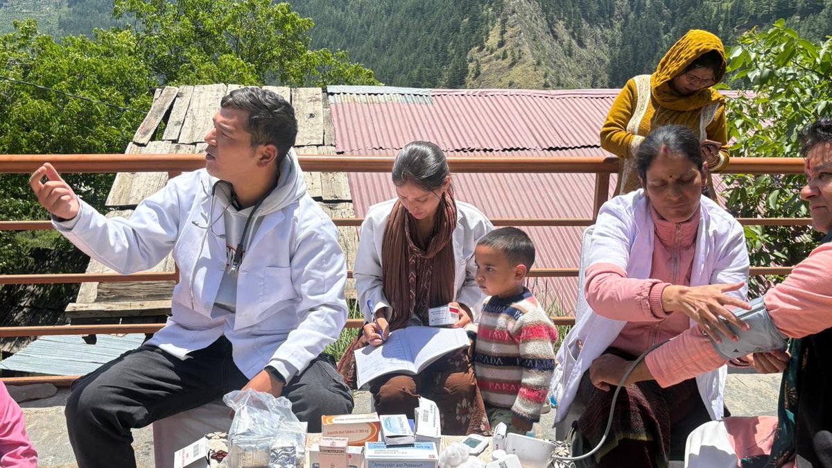 DoBM_GoI's tweet photo. Under the #VibrantVillagesProgramme, CHO/ANM teams conducted a Preventive Health Check-up camp in Jhala and Mukhawa villages of #Uttarkashi, #Uttarakhand, reinforcing the commitment to accessible and equitable preventive healthcare through last-mile service delivery https://t.co/gUbGeo5neM
