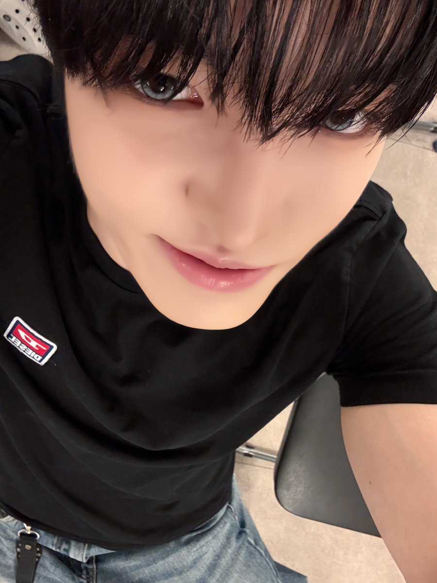 GENUS_offcl's tweet photo. [#찬용]
행복했던 시간들♥

#CHANYONG
#GENUS #ジェナス #제너스 https://t.co/FVE1hs8fa1