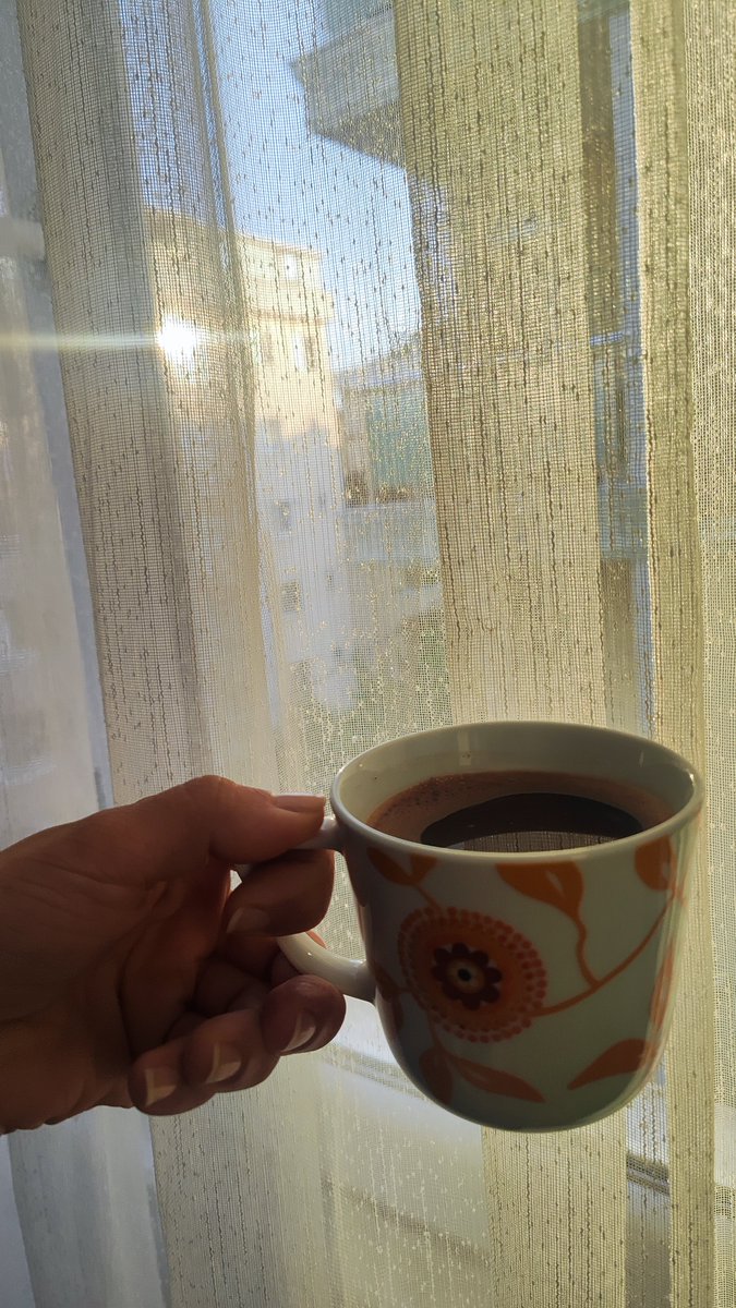 hllyy34's tweet photo. #Günaydın 
Mutlu sabahlar ☀️ https://t.co/2EWc5bXfeO