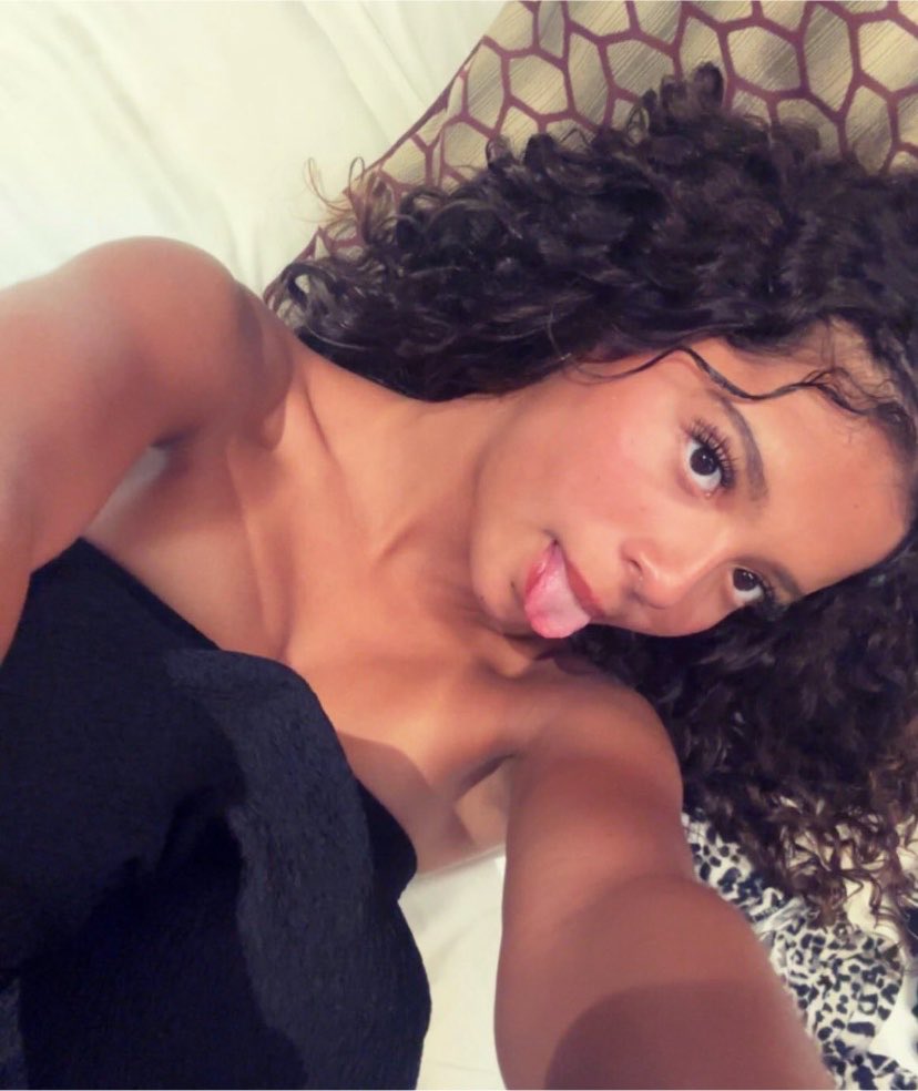 flirt2323's tweet photo. @daniellaS278  go follow my fwennn 😋❤️

#ass #bigdick #nsfwㅤㅤ #chudai #nsfwtwt #hotwife #gooner #taboo #daddykink #slut 
#latina #bbc #buyingcontent#agegap #teen #horny https://t.co/dDrAXJOv0U