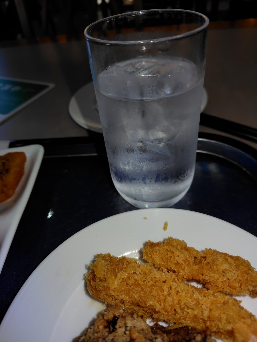 tosidan's tweet photo. 7月の旅行。
ひがし北海道旅行4泊5日。
1日目の宿は四つ星ホテル“知床第一ホテル”。夕食は食べ放題・飲み放題ヴィフェ。私の好きな物ばかりで美味しかった。 https://t.co/E0LHj6r4vu
