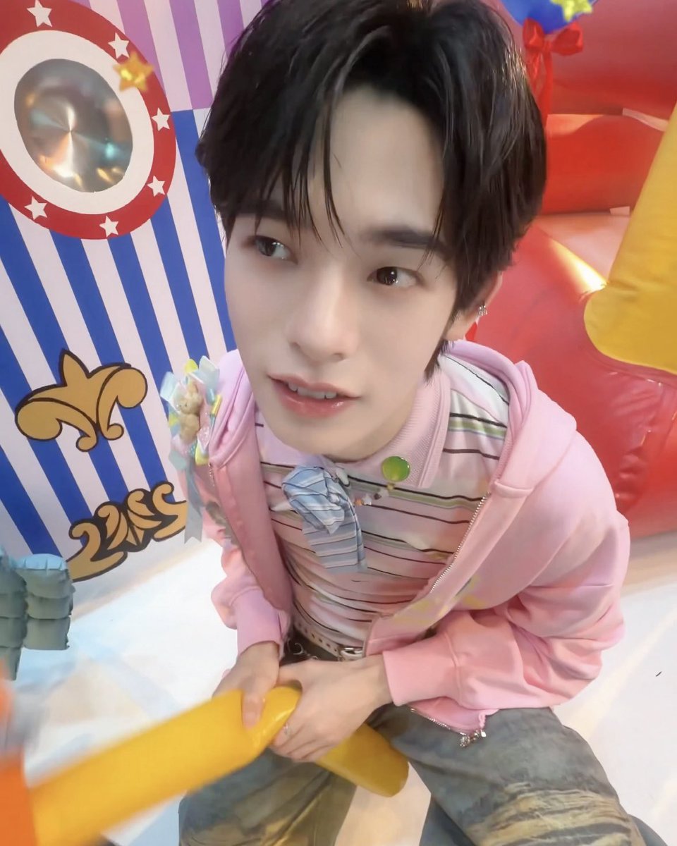 r3dm0chi's tweet photo. 🥺 🥺 🥺 https://t.co/Yhn8upzAXH