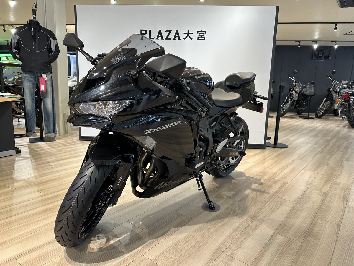 ご商談可能車両】 2027年モデル「Ninja ZX-25R SE」メタリックスパーク