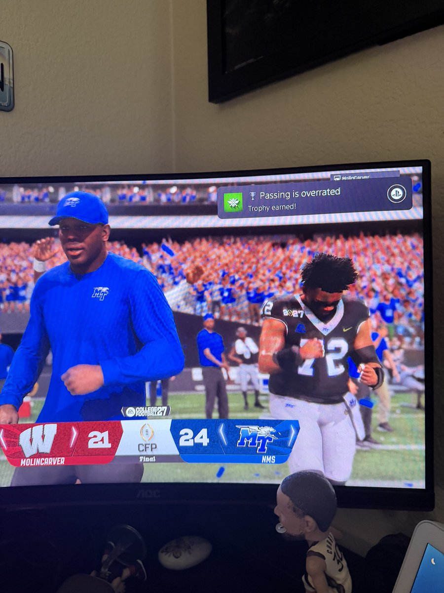 jwill2trill's tweet photo. join the dark side wvuuuuu 7-0 heisman https://t.co/7GwztWMM4q