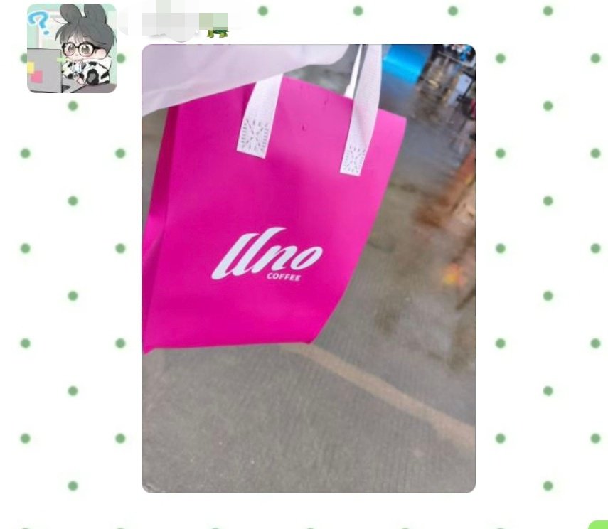 justkayyy38's tweet photo. NEVER. TRUST. A. SOLO. ‼️‼️‼️

(ps. The ginger tea was arranged by the UNO Team and was free for anyone and everyone to take but solos, being the liars that they are who apparently can't sleep at night without making these nasty rumours. They told everyone that it was arranged by both yibo and UNO staff exclusively for people wearing green, BECAUSE they can't accept the fact that yibo and the UNO staff treat everyone equally, whether you're solo or a cpf or simply a fan.)

(below are pics of 🐢 getting it for free who did not WEAR GREEN and one of the 🐢 even got the first cup! FOR FREE!!!)