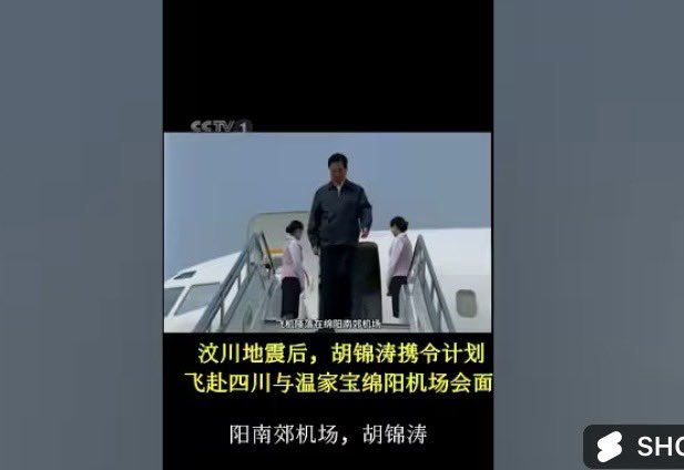 LilianNotFound's tweet photo. 我学桃公写一句话新闻： https://t.co/TqUg9a6gOq