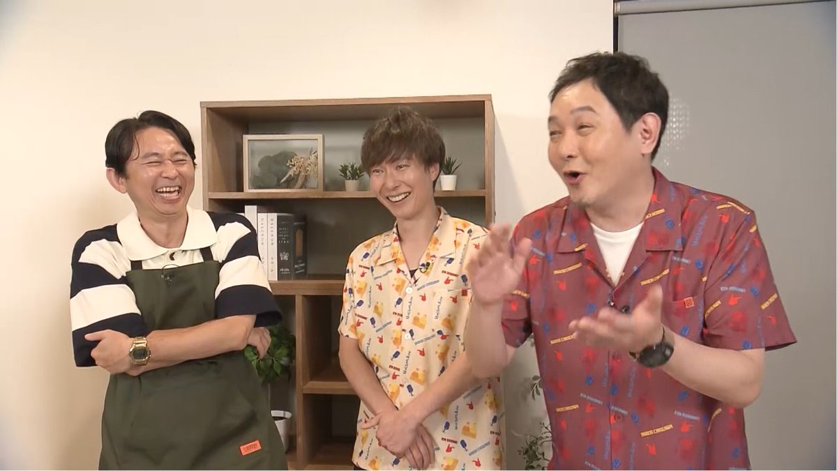 ariyoshi_engei's tweet photo. 今夜10時30分からは #有吉園芸 🌵
グリーンドクターの職場にマシンガンズ西堀さん、丸山桂里奈さん、納言 安部の視察団が潜入してきました👀

グリーンドクターという名だけあって、建物も緑色でした🟩

カイガラムシの取り方などお役立ち園芸情報も出てきます☺️今夜もよろしくお願いします🙇‍♀️ https://t.co/VLIgcFCFfc