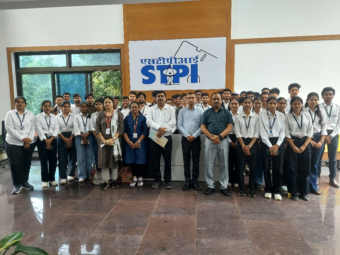 STPIPune's tweet photo. STPI-Pune organized an industrial visit for the students and faculties of Marathwada Mitramandal's Institute of Technology (MMIT), Pune wherein they were briefed about STPI services &amp; also explained role of #STPICoEs in fostering #startupsecosystem.

@stpiindia @arvindtw https://t.co/urNjme4KeQ