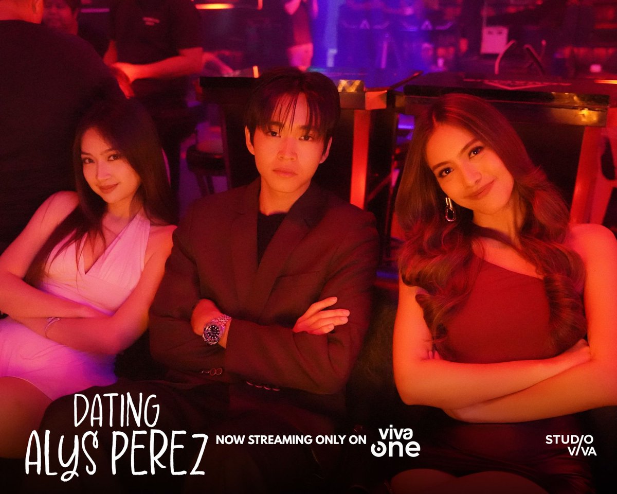StudioVivaPH's tweet photo. Picture muna bago mahilo si Drake sa kulit nina Cristine at Fier. 😂

Don't miss EPISODE 7 of ‘DATING ALYS PEREZ’ now streaming only on Viva One: https://t.co/dNmO83bjDi

#DAPTwoProposals
#DatingAlysPerez
#StudioViva #VivaOne https://t.co/fnjBZ6Y35B