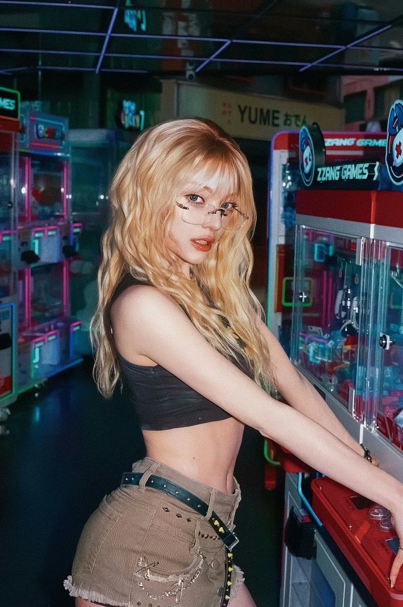 My_readyX's tweet photo. Nova 🔥🔥🔥🧎‍♀️‍➡️🧎‍♀️‍➡️🧎‍♀️‍➡️🧎‍♀️‍➡️ 

#xin_debutinjapan #nova #ready https://t.co/M5sOx9xIeN