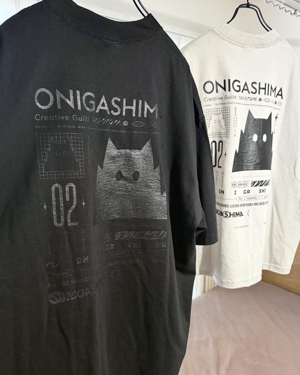 _wyoshi's tweet photo. ONIGASHIMAのTシャツつくった！黒に黒シルクスクリーンとてもいい。胸元は刺繍です！ https://t.co/VjXppbio6y