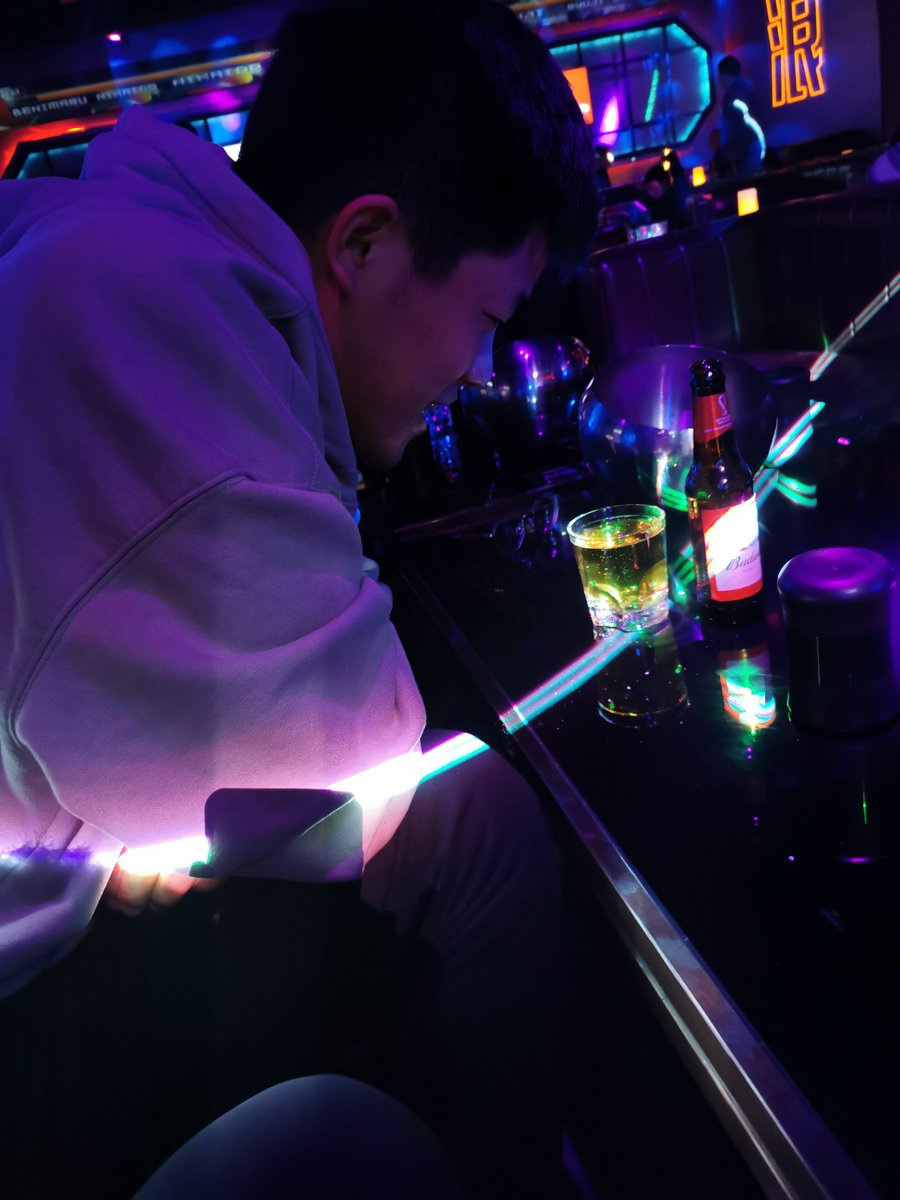 MLWZNG's tweet photo. 反抗有用吗？你的反抗又能持续多久呢😂 https://t.co/82u8Y7Cxep