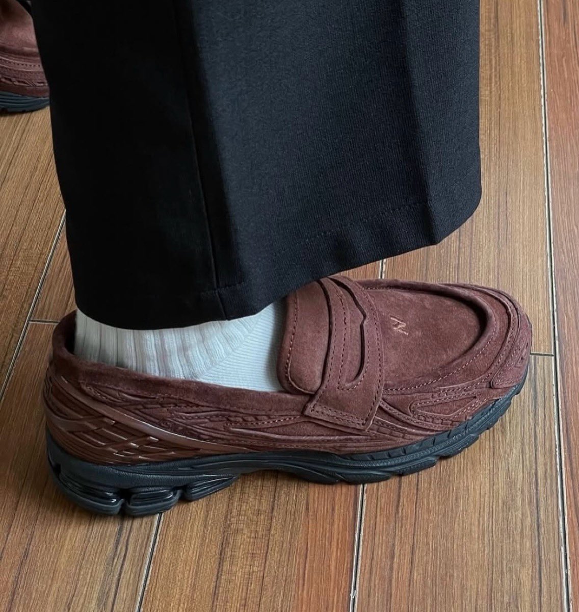 uptod4te's tweet photo. New Balance 1906L “Brown Suede”が国内8月7日（金）に再販［U1906LNS］【ニューバランス 1906 ローファー スニーカー ブラウン スウェード リストック】
https://t.co/9KulaloWHU https://t.co/wH02HtAxPn