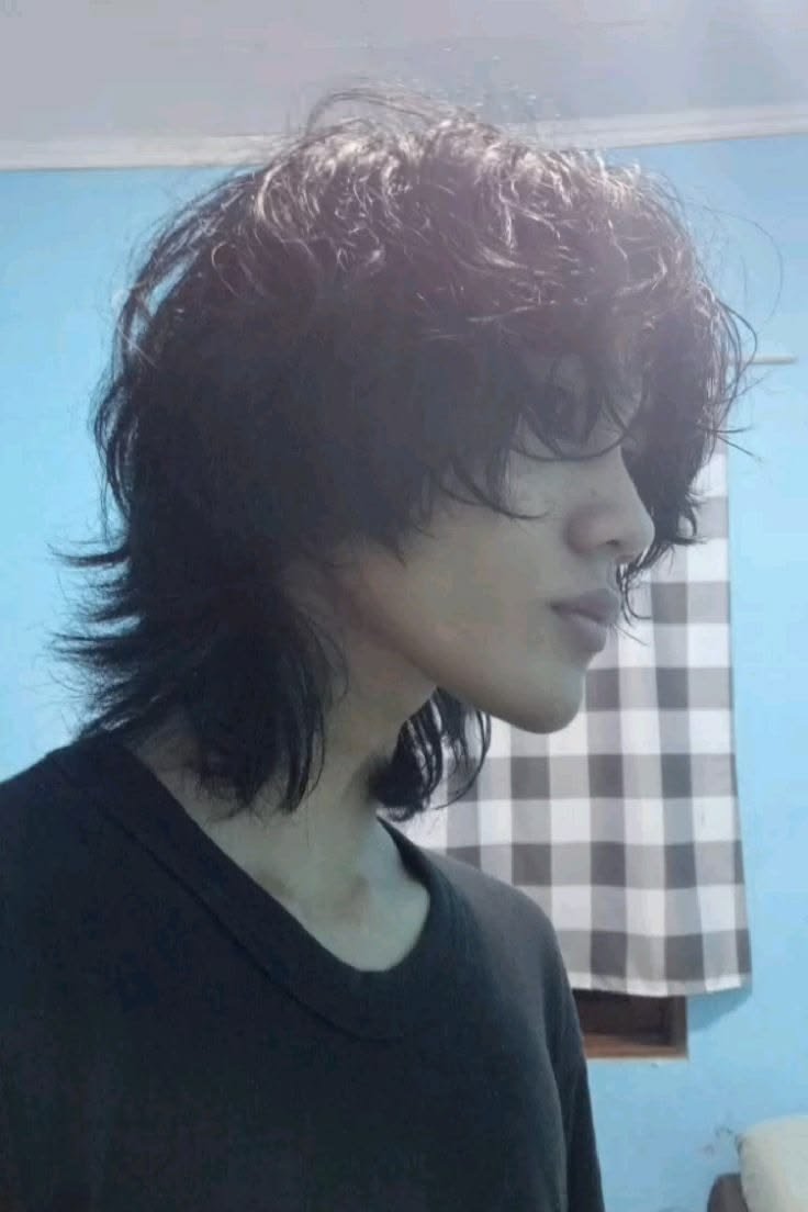 xctpppyzat's tweet photo. OMG I CANT WAIT TO GET A HAIRCUT AND LOOK LIKE THIS GUY https://t.co/cEQSQlRk6T
