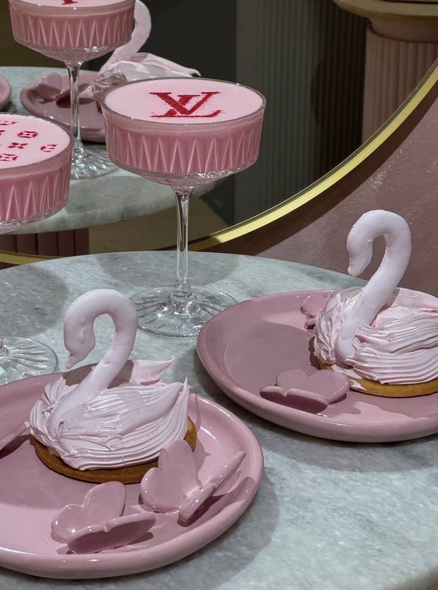 CakeAndCashmere's tweet photo. https://t.co/B9DNvuellK