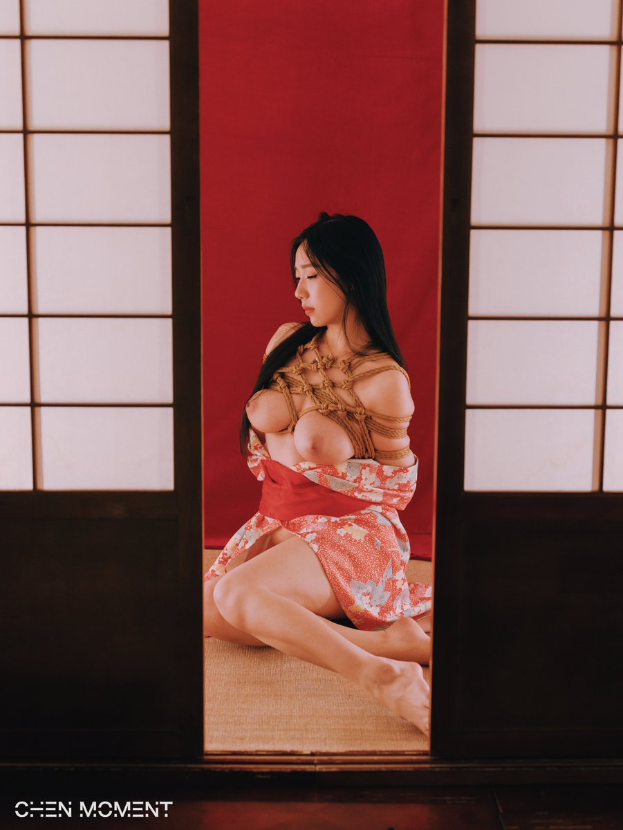 shehrozkhan95's tweet photo. NEW COMER &amp; NEW PARTNER
Model：@zhiyi1029
Rigger：@azy7928
#shibari #BDSMArt #RopeBondage #FetishPhotography #boudoirphotography #nudeart
@Fengsiyuan @tbzt2024 https://t.co/L2INLDYESF