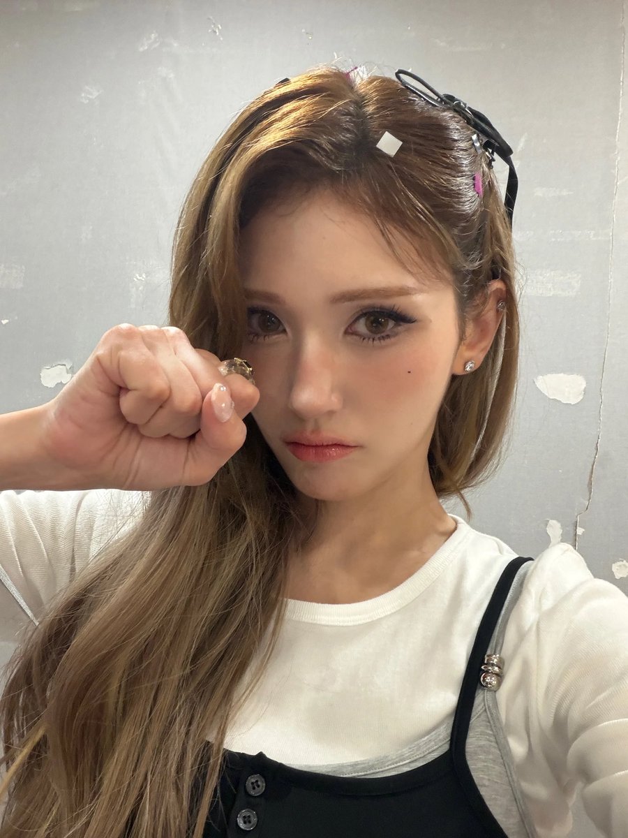 seumbong's tweet photo. Somi on IOI plus chat https://t.co/FLTan8KnGc