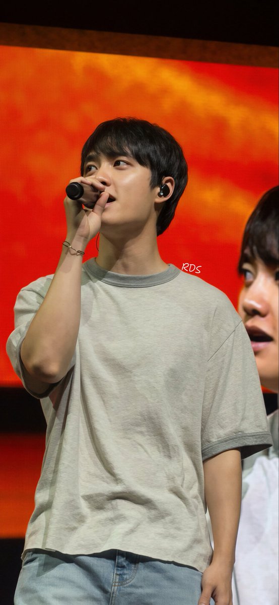 DODOKyungg's tweet photo. Proof that my standards are high

#Kyungsoo #DohKyungsoo @DOHKYUNGSOO_X  
#DOHKYUNGSOO #디오 #도경수
#EXO #엑소 https://t.co/24y3E1UAT7