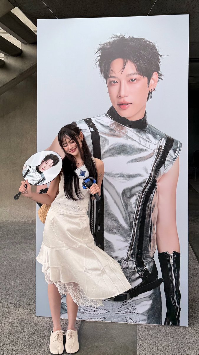 hiamericano's tweet photo. outfitคอนบัสคนในงานถามพิกัดชุดเยอะมาก ท่อนบนnomade+ท่อนล่างuiui.stuff แมทคู่กันได้ลุคหวานเลยอ่ะ5555 🥚👀🩵 https://t.co/2mfCw9w1Hs