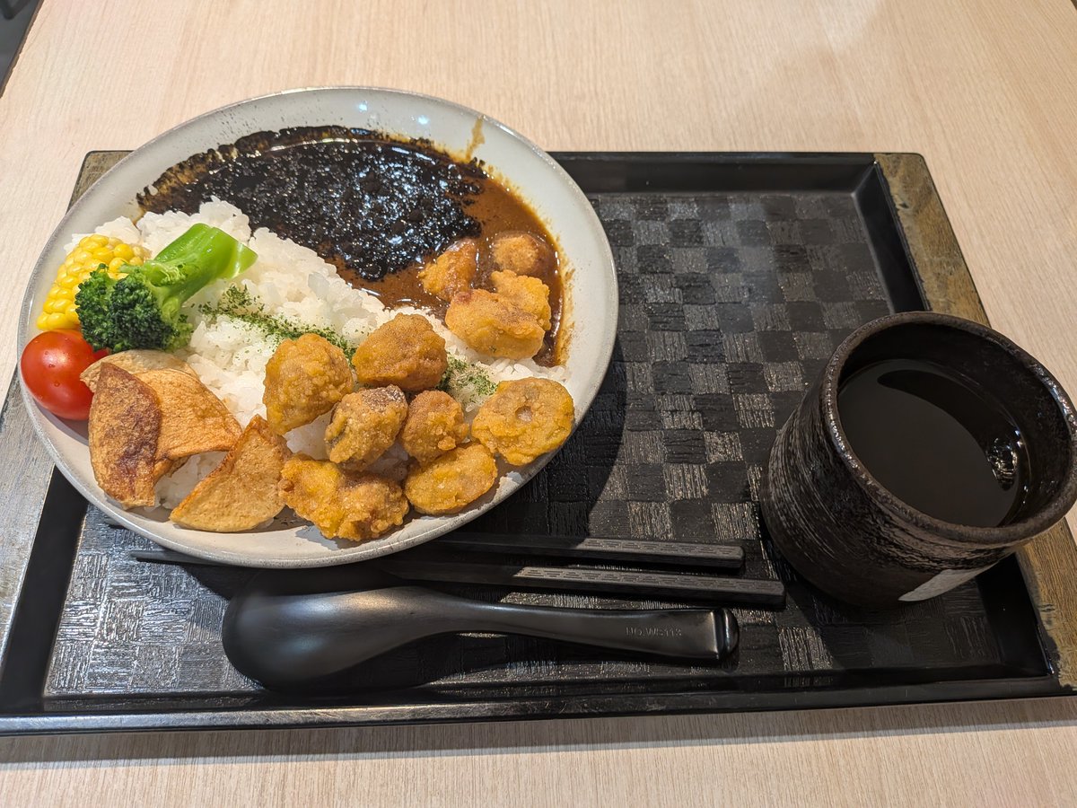 whos3third's tweet photo. 這幾週的午餐由於比較忙都是就近解決，於是今天利用短暫的空檔跑到校外吃點好的～ https://t.co/YhzSaO1WJz