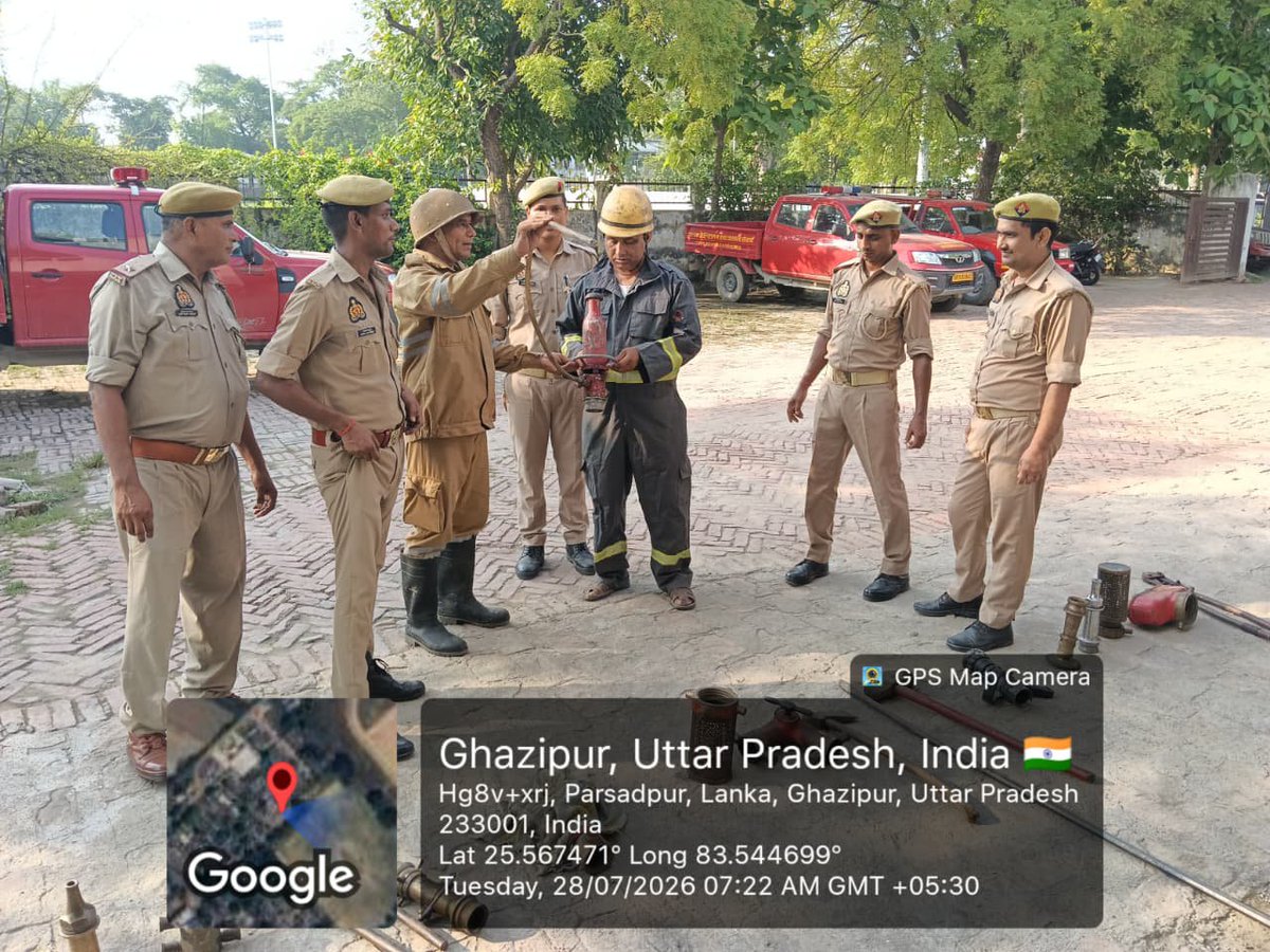 ghazipurfire's tweet photo. आज दिनांक-28.07.26 को ADG #fireserviceup महोदया के आदेशानुसार #cfogzr के निर्देशन में जनपद गाजीपुर के सभी फायर स्टेशनों फायर टेंडर में रखे सभी उपकरणों के रख-रखाव एवं संचालन का अभ्यास कराया गया।
@AdminGhazipur
@ghazipurpolice https://t.co/iA8Oj7GbRj
