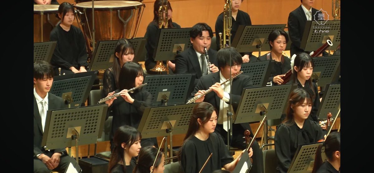 taito_fl's tweet photo. 6/11　オケ前期定期！

ブラームスの悲劇的序曲にpicc.とチャイコフスキーの悲愴に1st.でのっていました！
チャイコフスキーは元々聞いていたですが、中で吹くと新しい発見が沢山ありとても勉強になりました！
4楽章頭のヴァイオリンが交互になってるのとか今回スコア見て始めて知りました😅 https://t.co/WCct4Q1Zom