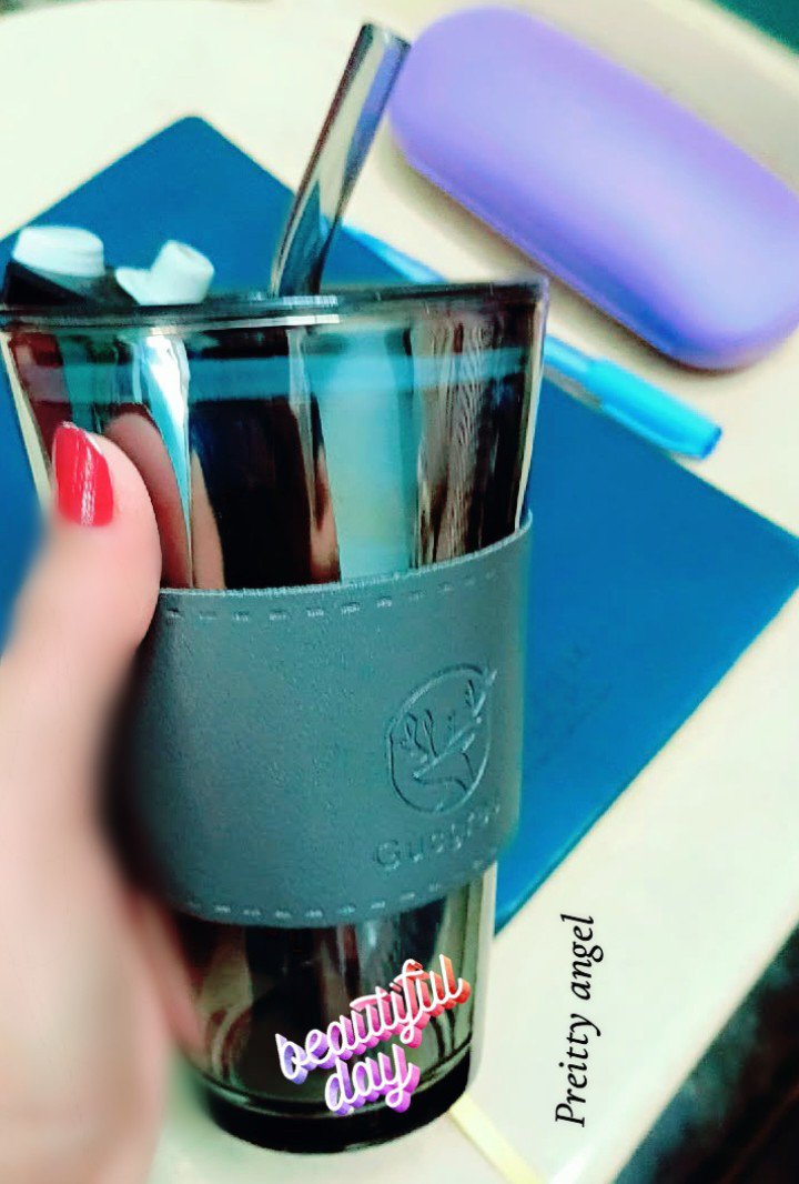 Preitty_angel_'s tweet photo. Photo challenge: Share a photo with at least 3 colors🎨 https://t.co/eQgsUrLFX9