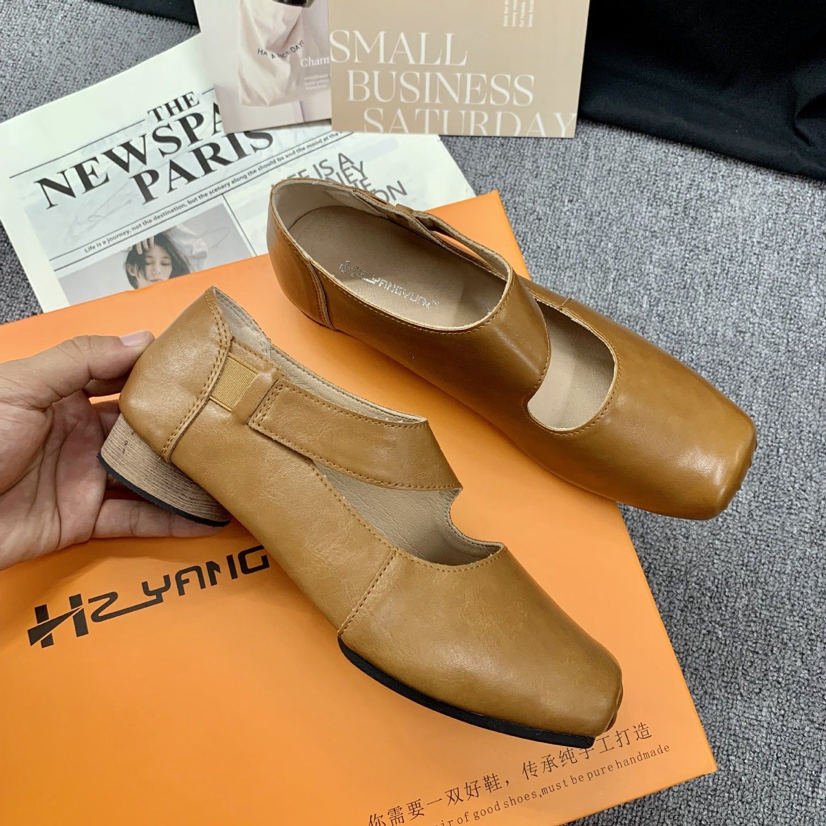 SarahExpressX's tweet photo. Looking for a structured, retro-inspired flat? Our square-toe ballet flats feature a slip-on design and soft microfiber lining. Choose between a flat sole or a chunky block heel for your daily rotation.

#balletflats #squaretoeshoes #vin...…
https://t.co/aYILeR3GuN https://t.co/aoGKYG9Kbj