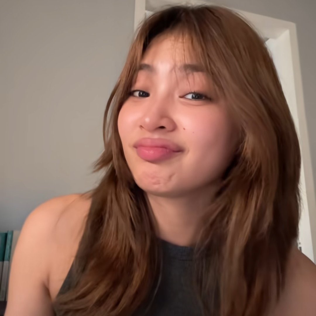colskelsey's tweet photo. mahiya naman kayo sa bare face ni colet kahit may tissue pa 'yan sa ilong teh di niyo parin mapapantayan ang ganda niyan 😝 https://t.co/MLncrloM0V