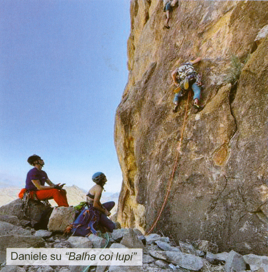 Sherpa07337944's tweet photo. Già esperti o alle prime armi, ognuno ha trovato il giusto terreno per scatenare la fantasia e la voglia di ingaggio.
#arrampicata #Bonalda #Eagle Team #Florit #Ghisio #Leardi #Lo Russo #Oman #Toscani #GognaBlog #Sherpa
https://t.co/cQjZXJocAS https://t.co/45ZoNFt0GU