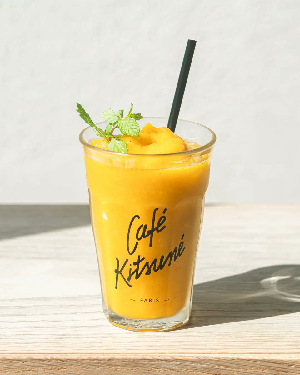 Fukuoka_leapup's tweet photo. 福岡ではワンビルで楽しめる！♡
Café Kitsunéの夏を彩る限定ドリンクが
8月1日（土）より登場🦊

♡マンゴーオレンジスムージー
♡ココナッツ抹茶クラウド
♡コーヒーチェリーソーダ

どれも爽やかな味わいで、暑い日に
ぴったりのドリンクです🥤

📍ONE FUKUOKA BLDG. 2F
🕙10:00〜20:00

https://t.co/8jkLCvBjjd