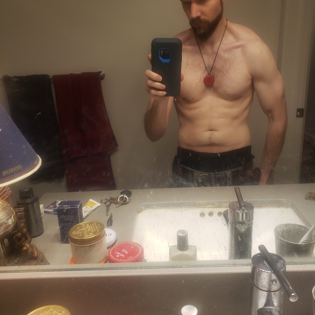Akillez009's tweet photo. Kratos... im almost there. Fukkin bean pot elder shyt. ❤ hahah jk lemon.. every villian is a lemon.. hahaahaha ♥️♥️♥️♥️♥️💋💋💋💋💋💋💋💋💋❤❤❤❤❤🤍🦇💜u. https://t.co/fZOxxdnDSi